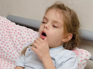 Сильный сухой кашель у ребёнка 