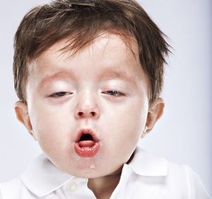 Сухой кашель у маленького ребенка 