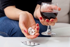 Вред совместного применения вина и антибиотиков