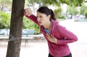 Одышка при сердечном приступе - как помочь дыханию