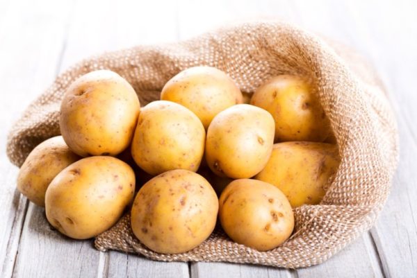 Удаление бородавки картофелем: лечение народными средствами