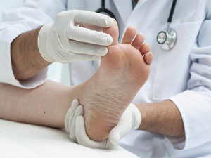 Средство от грибка ногтей на ногах: самые эффективные препараты, хорошие бюджетные средства, народная медицина